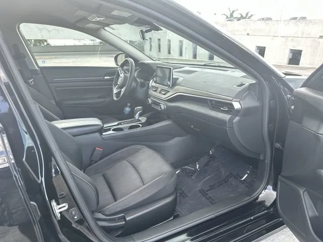 2024 Nissan Altima 2.5 SV photo 15