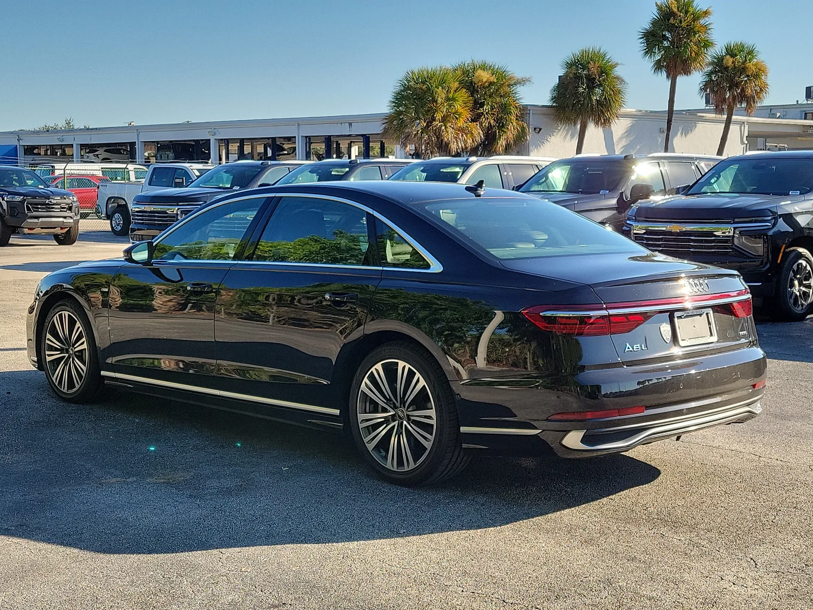 2023 Audi A8 4DR L QTRO 55 TFS photo 5