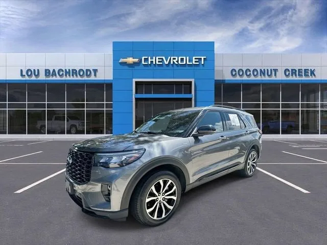 2025 Ford Explorer ST-Line photo 4