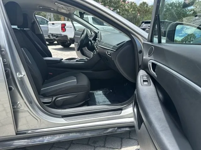 2020 Hyundai Sonata SEL photo 29