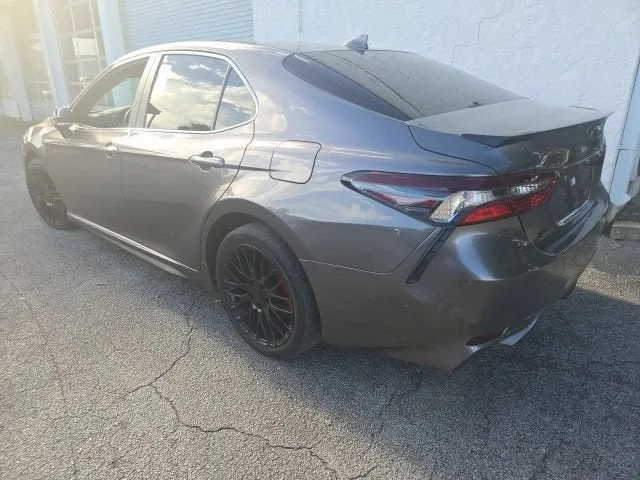 2023 Toyota Camry SE photo 2