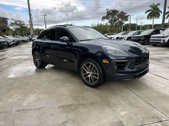2023 Porsche Macan S photo 16