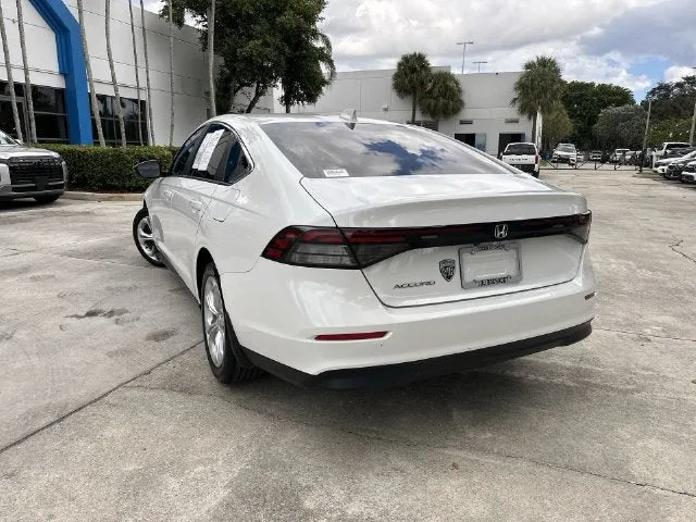 2024 Honda Accord Sedan LX photo 12
