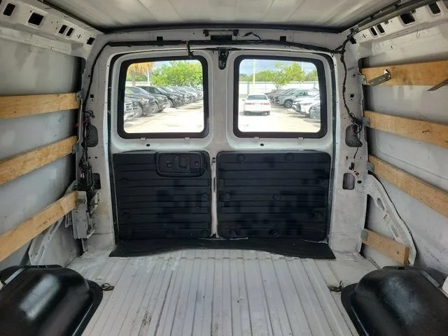 2020 GMC Savana Cargo 2500 RWD 2500 135" photo 15