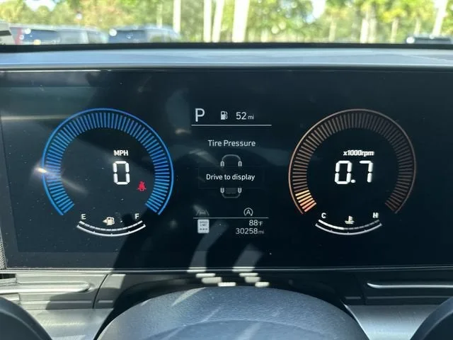 2024 Hyundai Kona SE photo 26