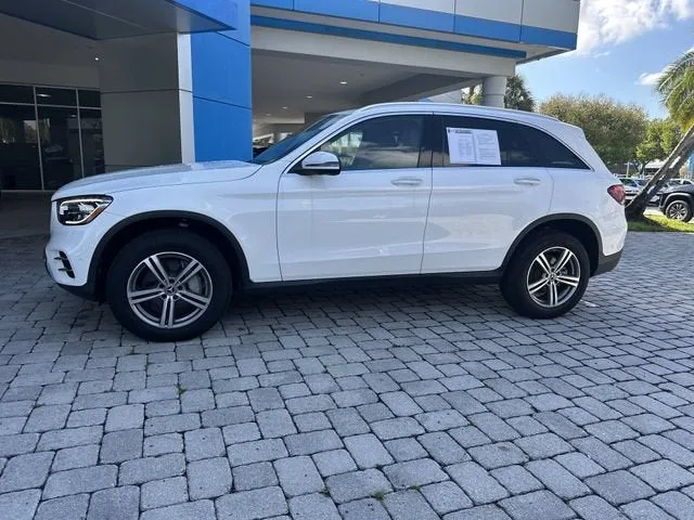 2022 Mercedes-Benz GLC GLC 300 photo 32