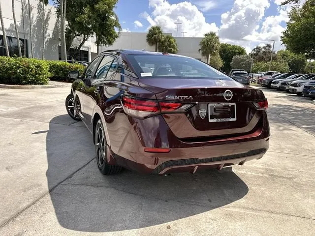 2025 Nissan Sentra SV photo 12
