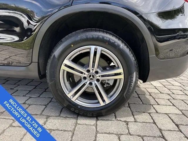 2022 Mercedes-Benz GLC GLC 300 photo 11