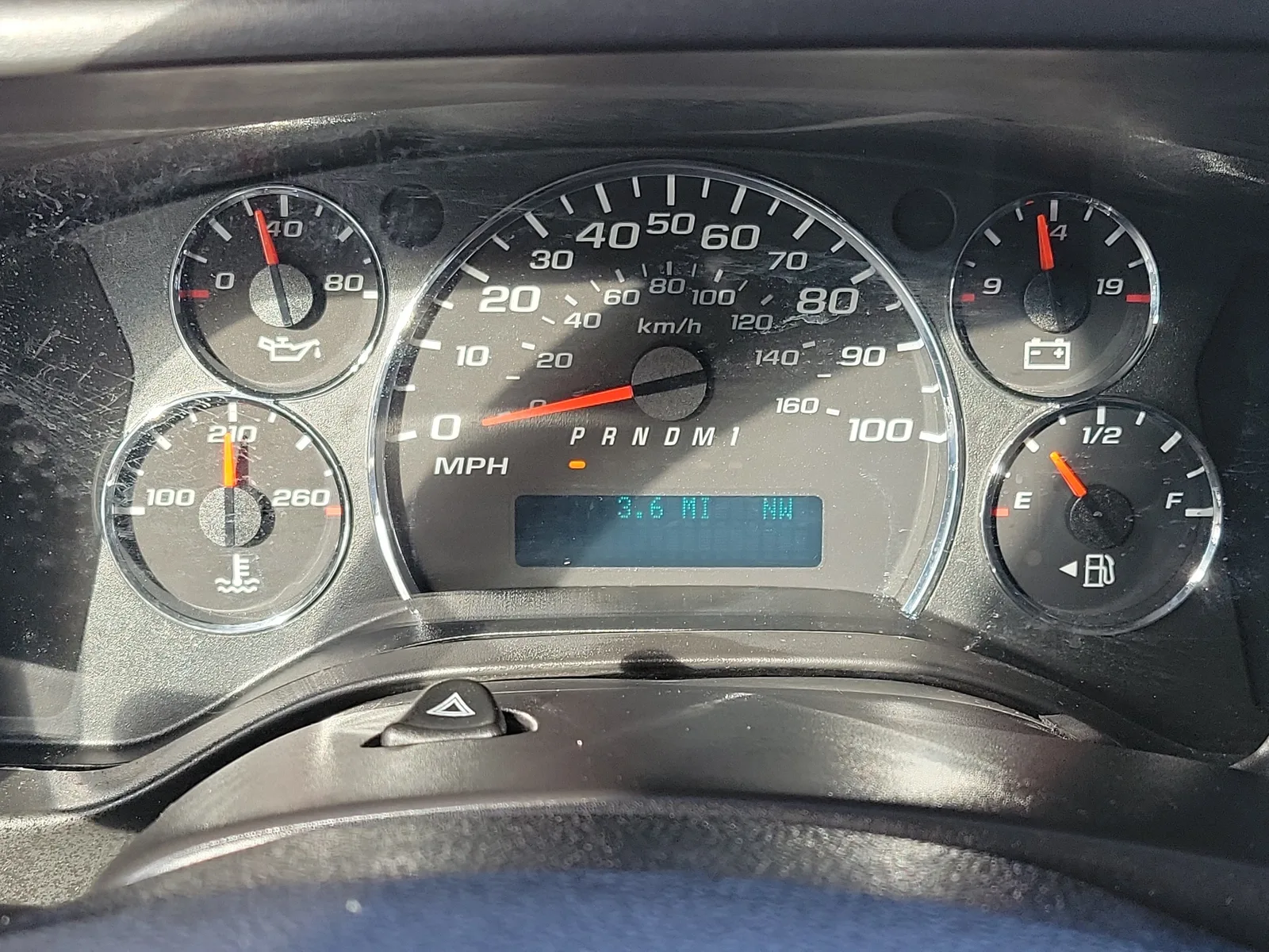 2014 Chevrolet Express Passenger 2500 LS photo 23