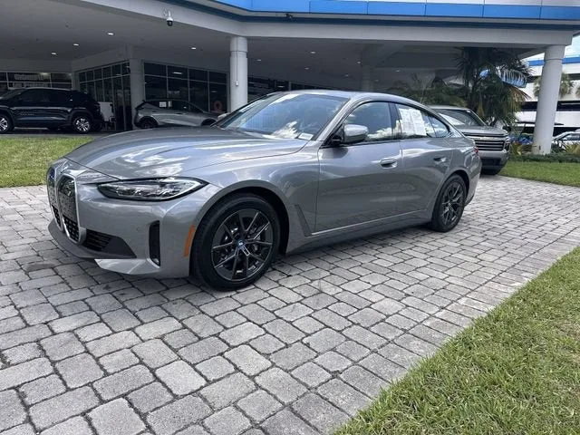 2023 BMW i4 eDrive35 photo 20
