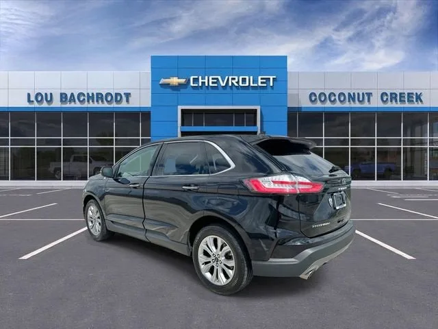 2024 Ford Edge Titanium photo 6