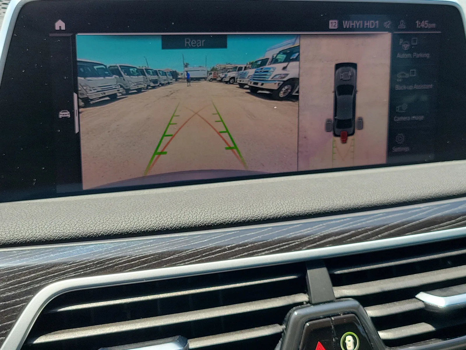 2022 BMW 7 Series 740i photo 29