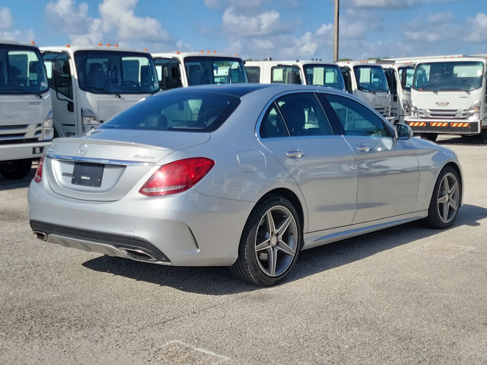 2016 Mercedes-Benz C-Class C 300 Luxury photo 5
