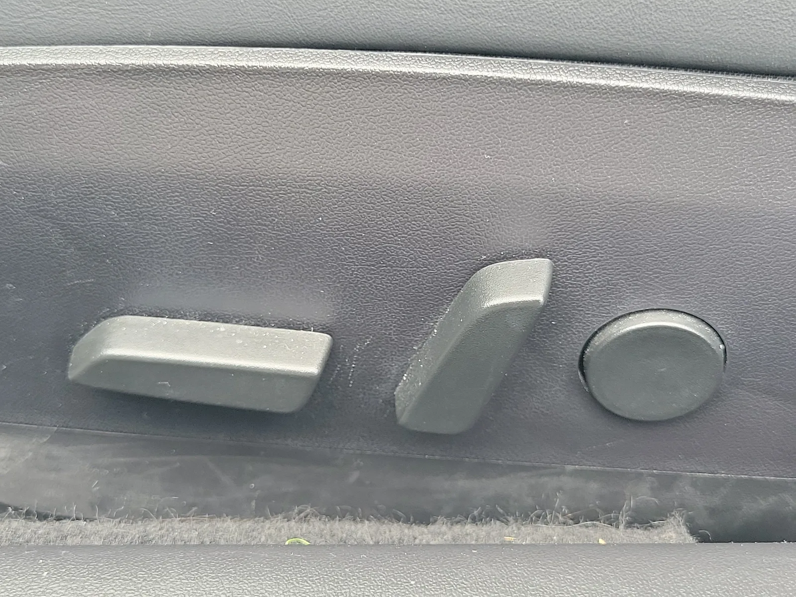 2020 Tesla Model 3 Standard Range Plus photo 24