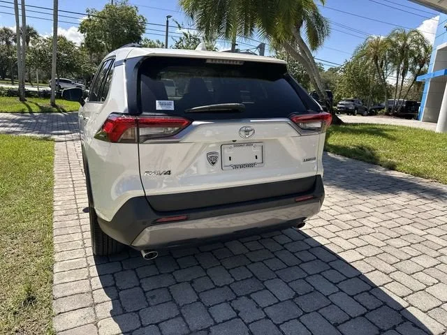 2021 Toyota RAV4 Limited photo 34