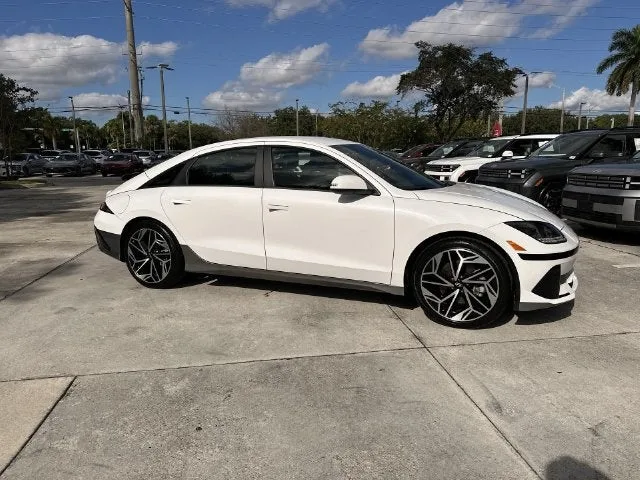 2023 Hyundai IONIQ 6 SEL photo 15