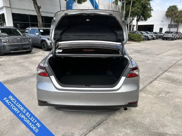 2023 Toyota Camry LE photo 28