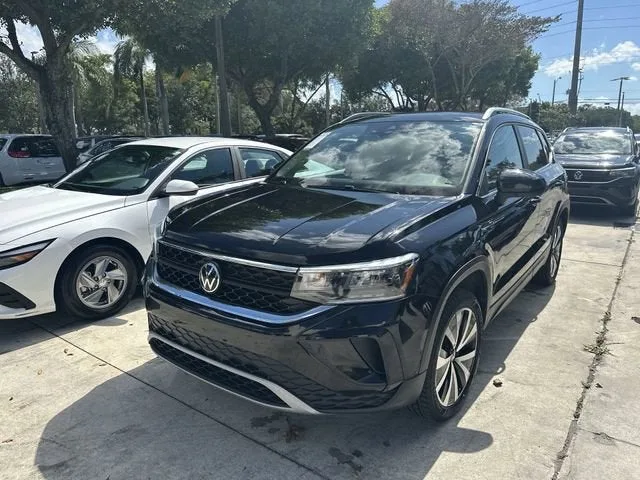 2024 Volkswagen Taos SE photo 29