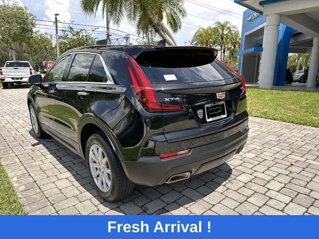 2023 Cadillac XT4 Luxury photo 34