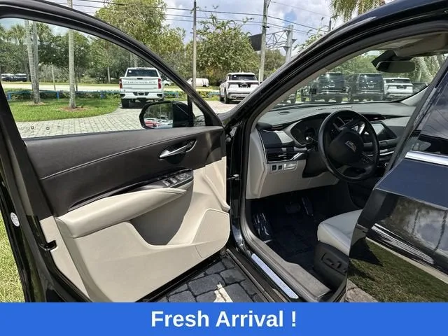 2023 Cadillac XT4 Luxury photo 22