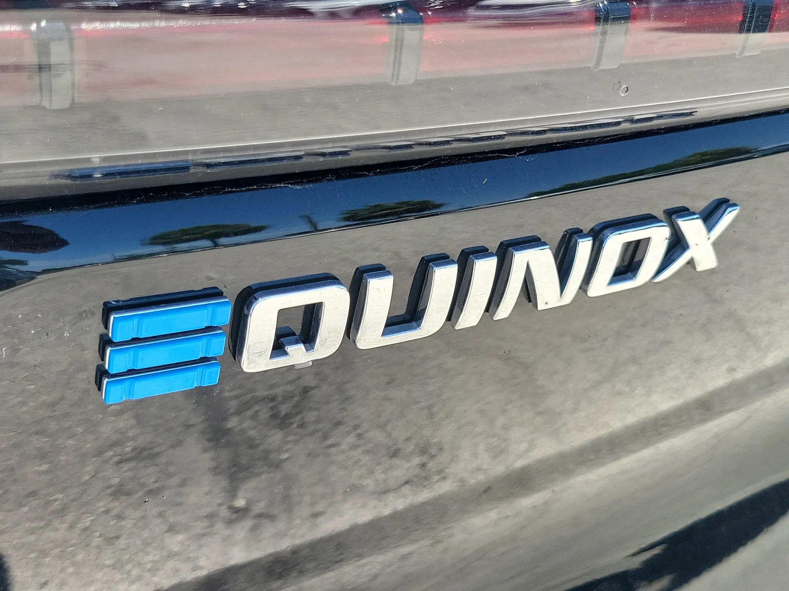 2024 Chevrolet Equinox EV 2LT photo 11