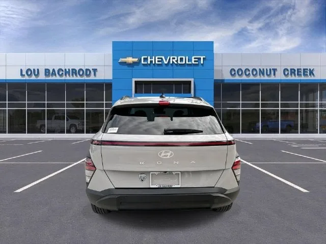 2025 Hyundai Kona SEL photo 7