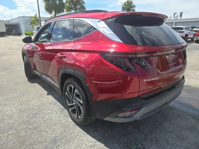 2025 Hyundai Tucson Limited photo 3