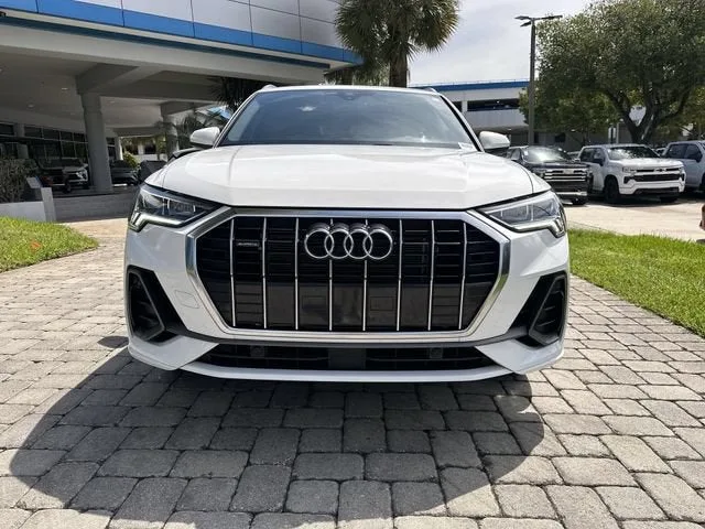 2025 Audi Q3 S line Premium photo 19