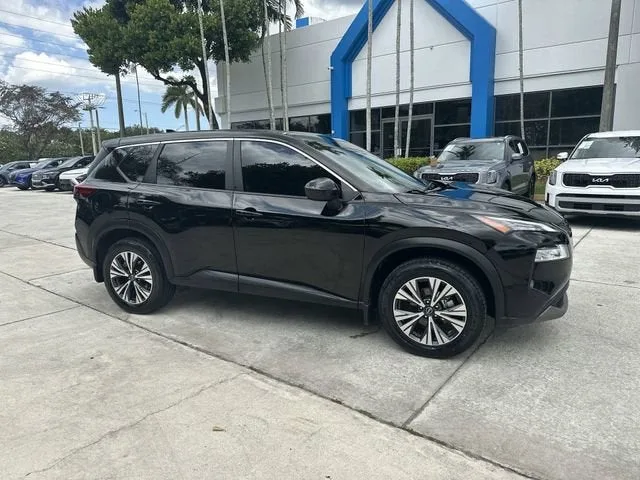 2023 Nissan Rogue SV photo 31