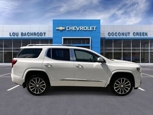 2021 GMC Acadia Denali photo 9