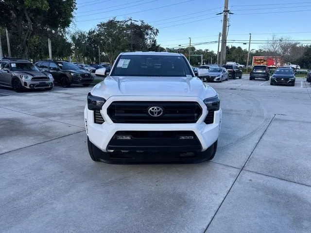 2024 Toyota Tacoma 2WD SR5 photo 18