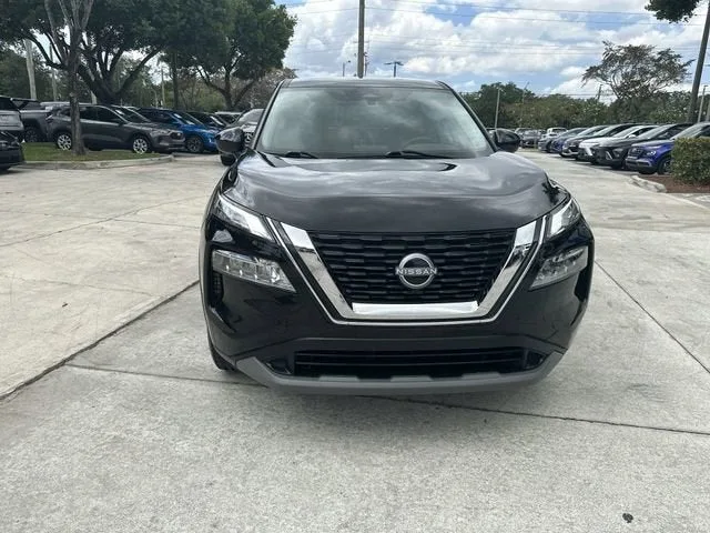 2023 Nissan Rogue SV photo 40