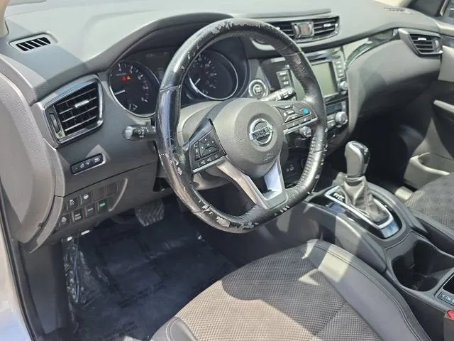 2022 Nissan Rogue Sport SV photo 25