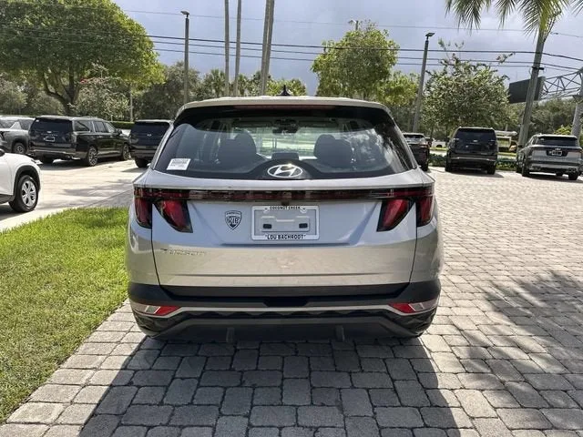 2024 Hyundai Tucson SE photo 34