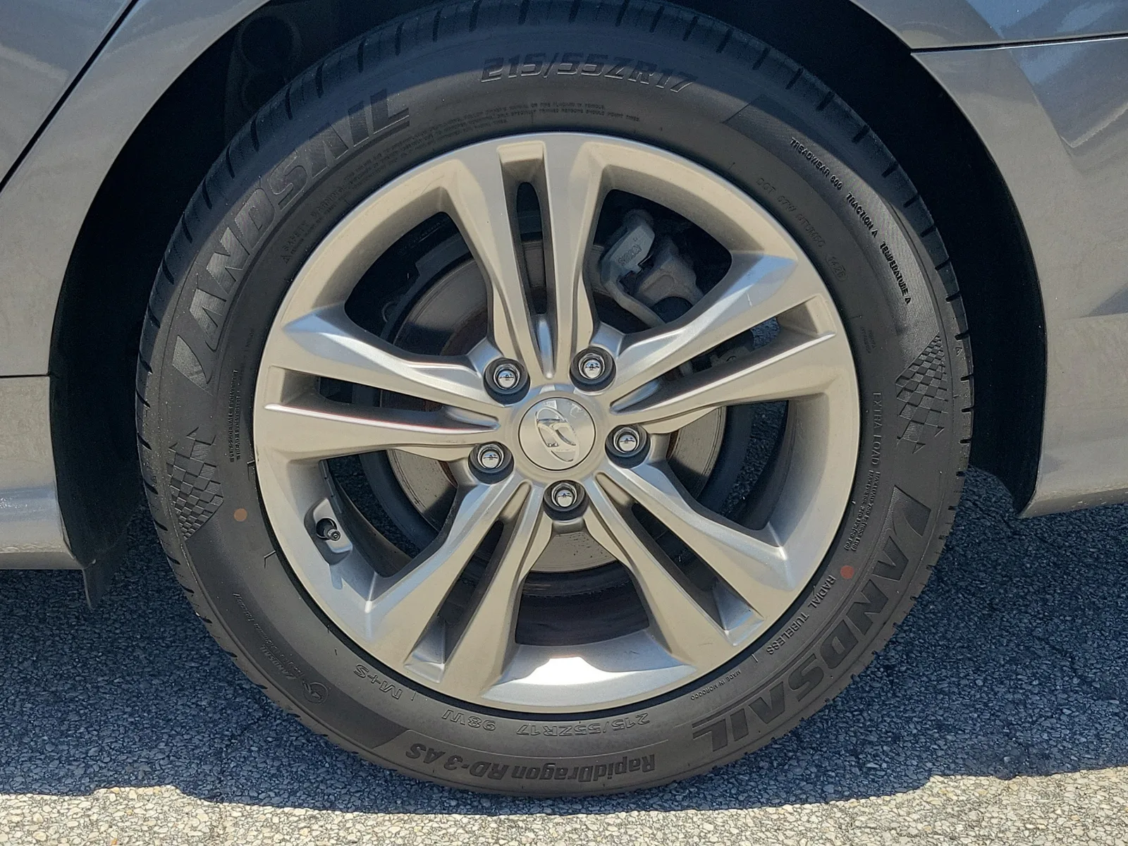 2019 Hyundai Sonata SEL photo 2