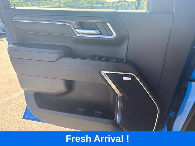 2025 Chevrolet Silverado 1500 RST photo 11
