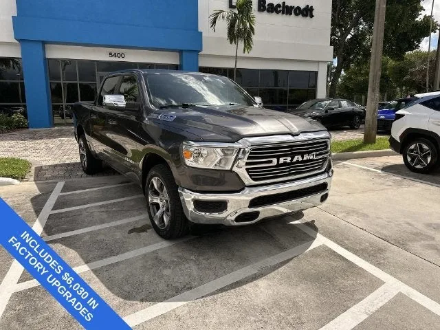 2024 RAM 1500 Laramie photo 17