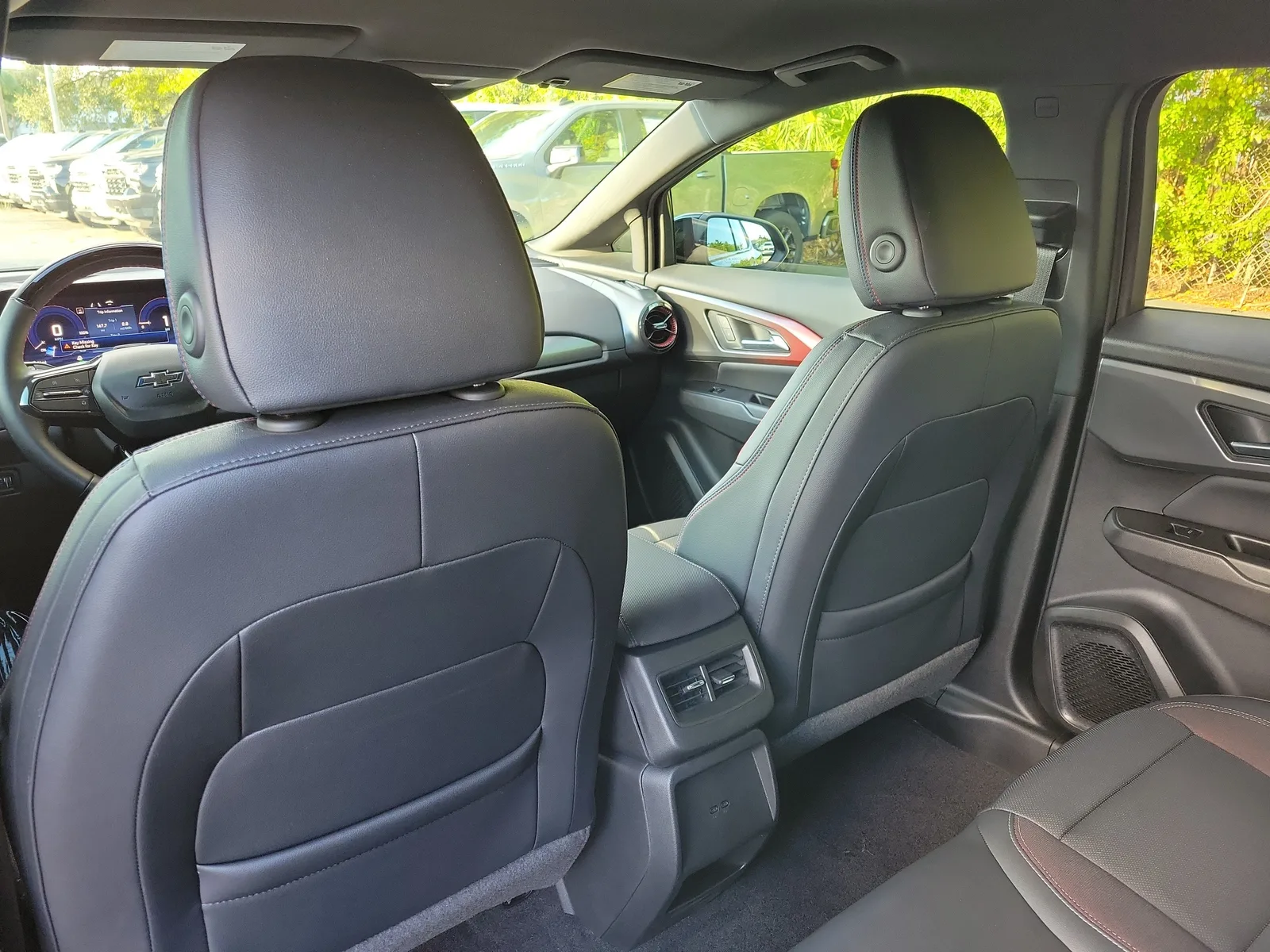2024 Chevrolet Equinox EV RS photo 16
