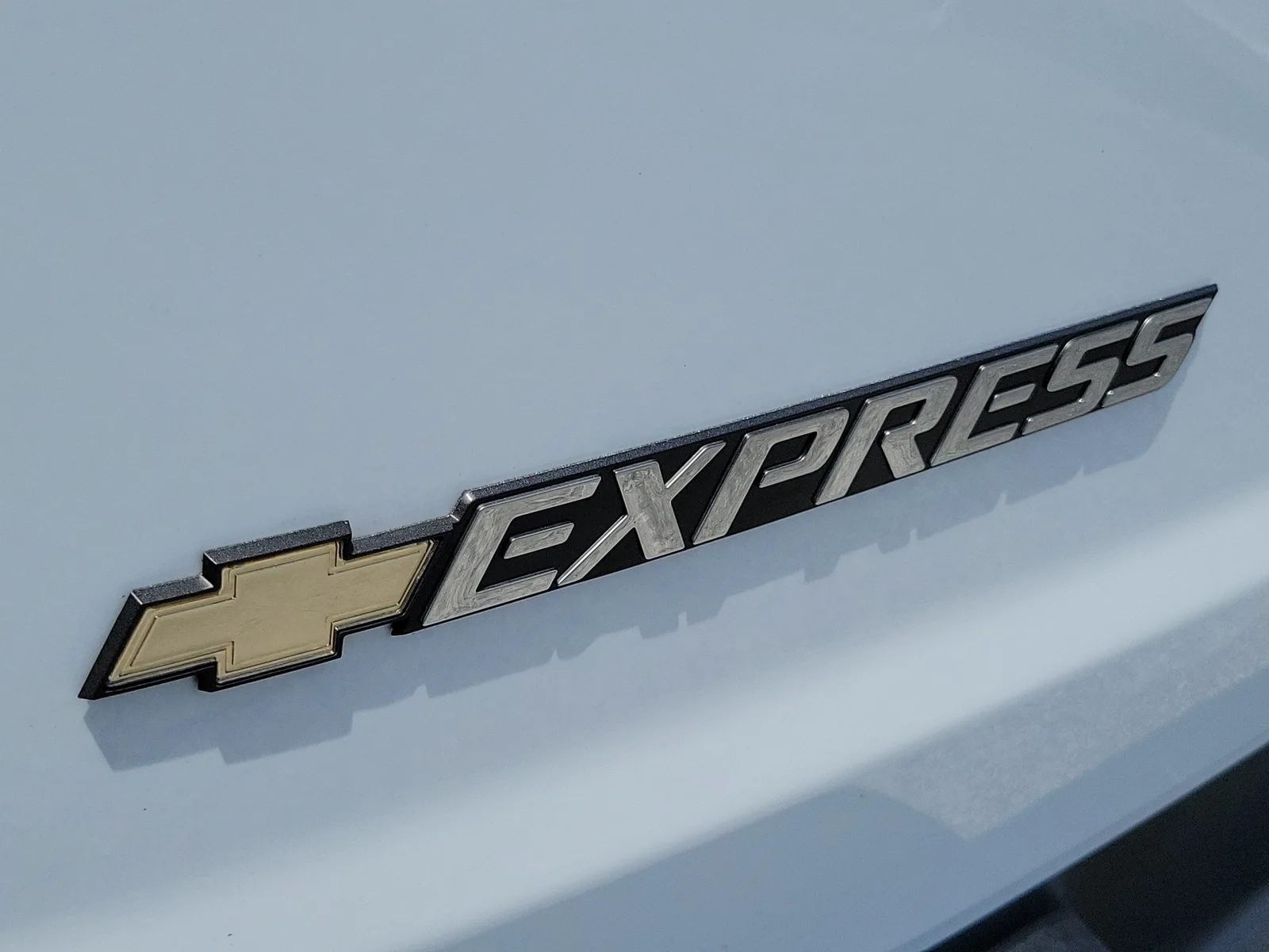 2025 Chevrolet Express Cargo WT photo 11