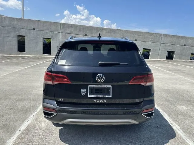 2024 Volkswagen Taos SE photo 15