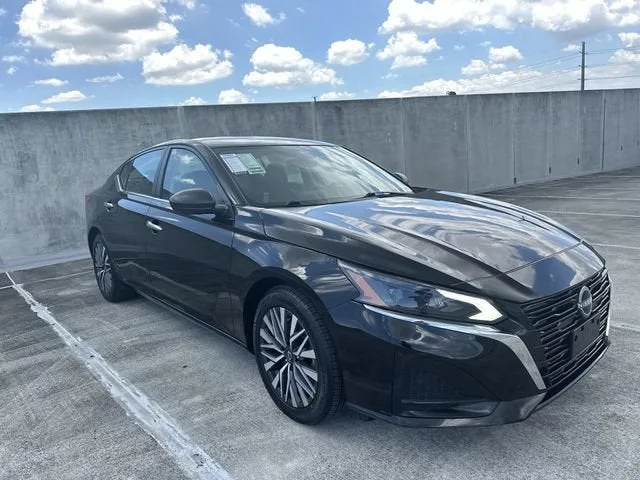 2024 Nissan Altima 2.5 SV photo 22