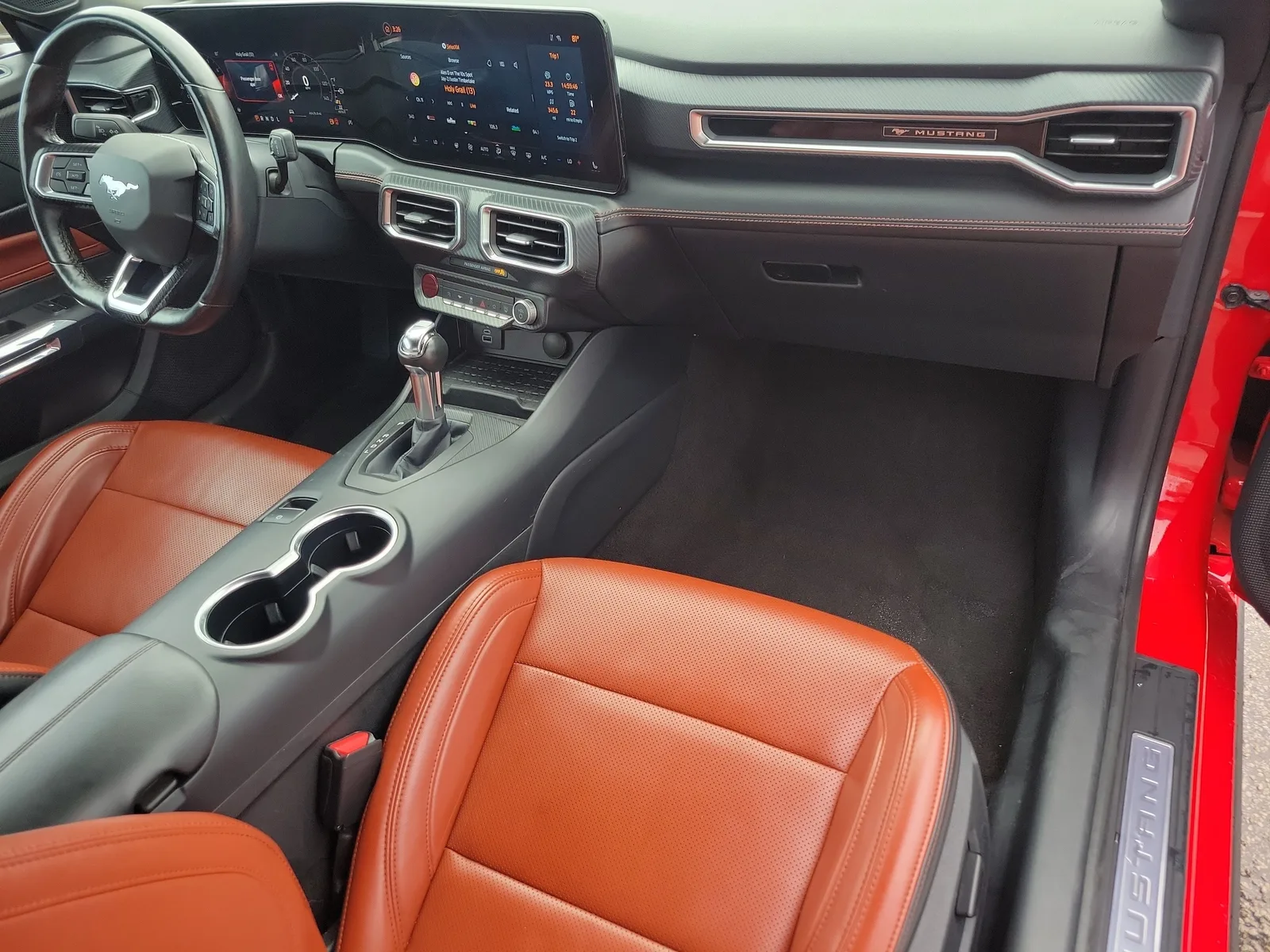 2024 Ford Mustang EcoBoost photo 7