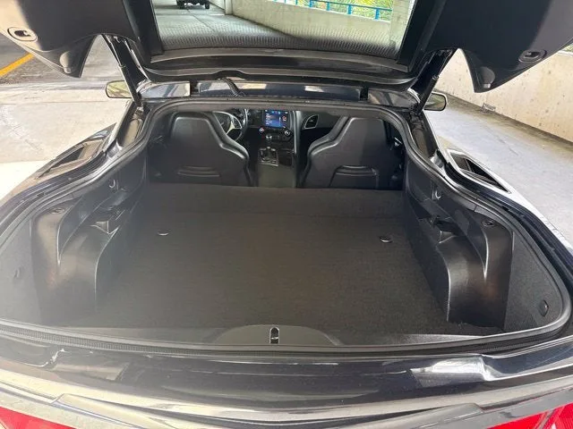2015 Chevrolet Corvette Stingray 2LT photo 3