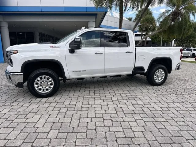 2024 Chevrolet Silverado 3500 HD LTZ photo 32