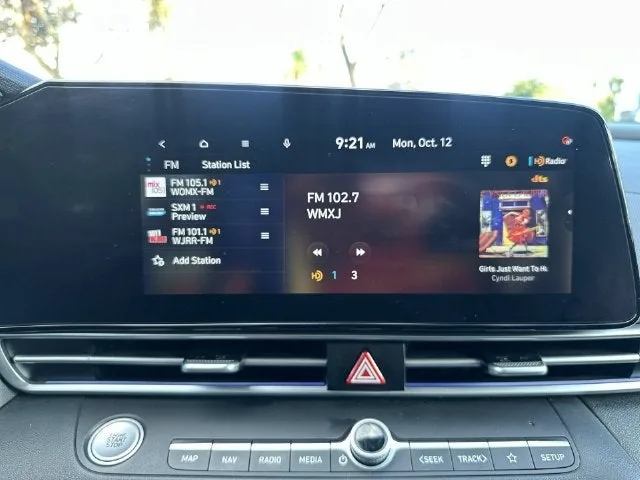 2025 Hyundai Elantra SEL Convenience photo 25