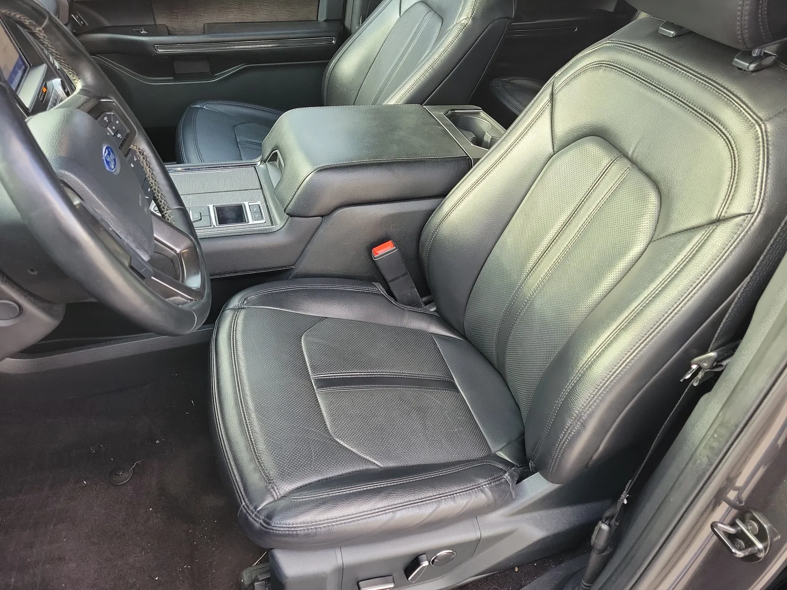 2021 Ford Expedition Limited photo 21