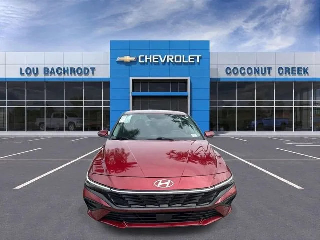 2025 Hyundai Elantra SEL Convenience photo 3