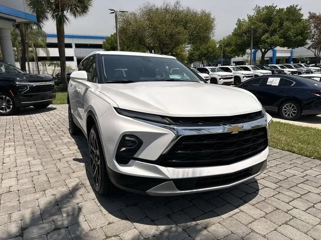 2023 Chevrolet Blazer 2LT photo 17