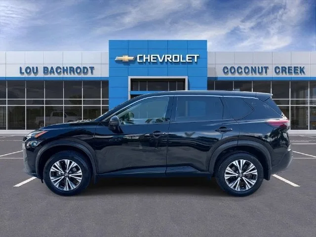 2021 Nissan Rogue SV photo 5