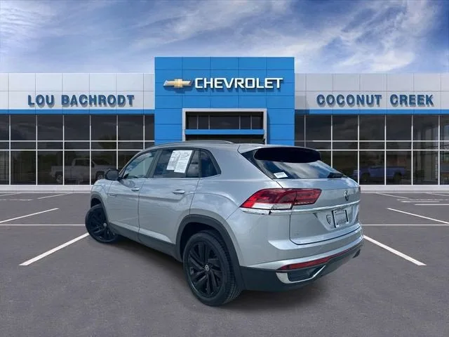 2022 Volkswagen Atlas Cross Sport 2.0T SE w/Technology photo 6